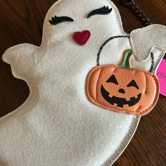 BETSEY JOHNSON Ghosty Glitter Halloween Crossbody Bag White  LIMITED EDITION - Picture 5 of 5
